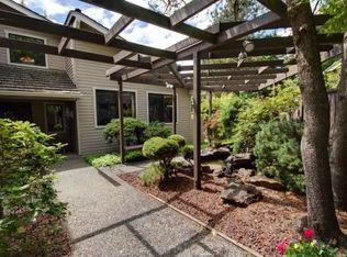 445 NW 170th Dr, Beaverton, OR 97006