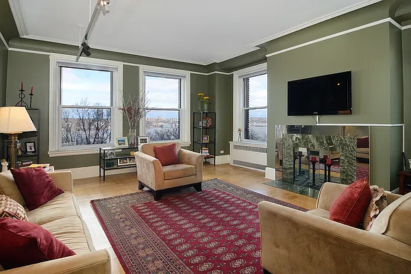 Sold by Corcoran | media 17