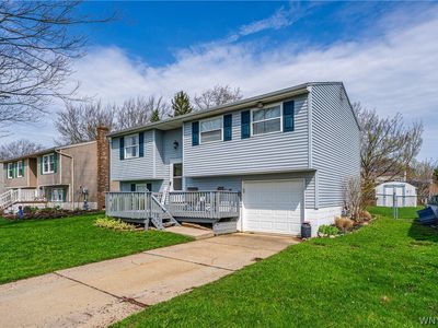 7062 Northview Dr, Lockport, NY, 14094