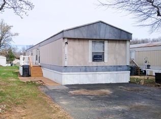 1641 S Golden Cir, High Ridge, MO 63049