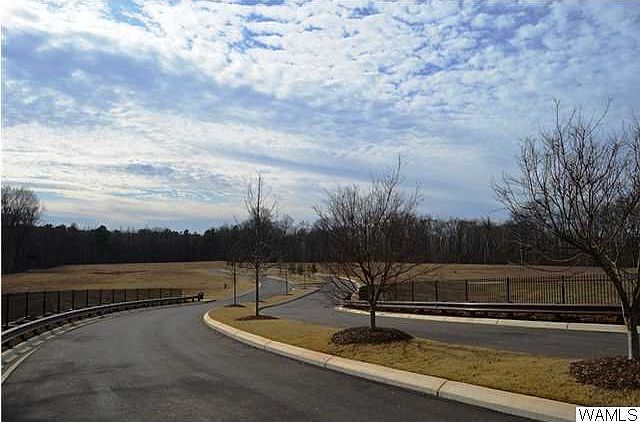2nd image of 1001 Rice Mine Rd N