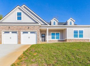 638 Ginger Lake Dr, Rock Spring, GA 30739