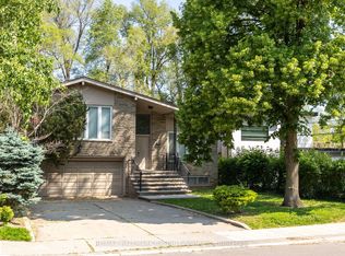 64 Prue Ave, Toronto, ON M6B 1R5