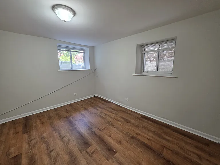 4451 N Albany Ave #G — Photo 5