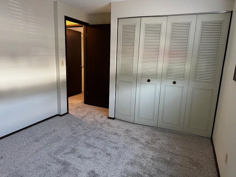 Chestnut Place Apartments — Photo 37