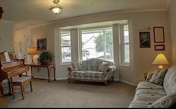 2nd image of 1379 W Jordan Hills Dr