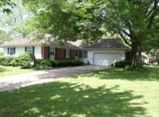 8514 Woodson Dr, Overland Park, KS 66207