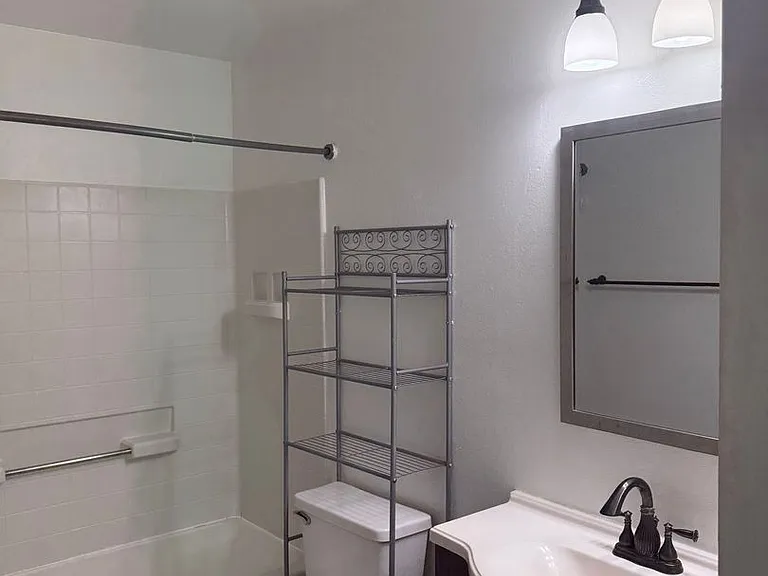 3827 Bay Club Cir #103 — Photo 25