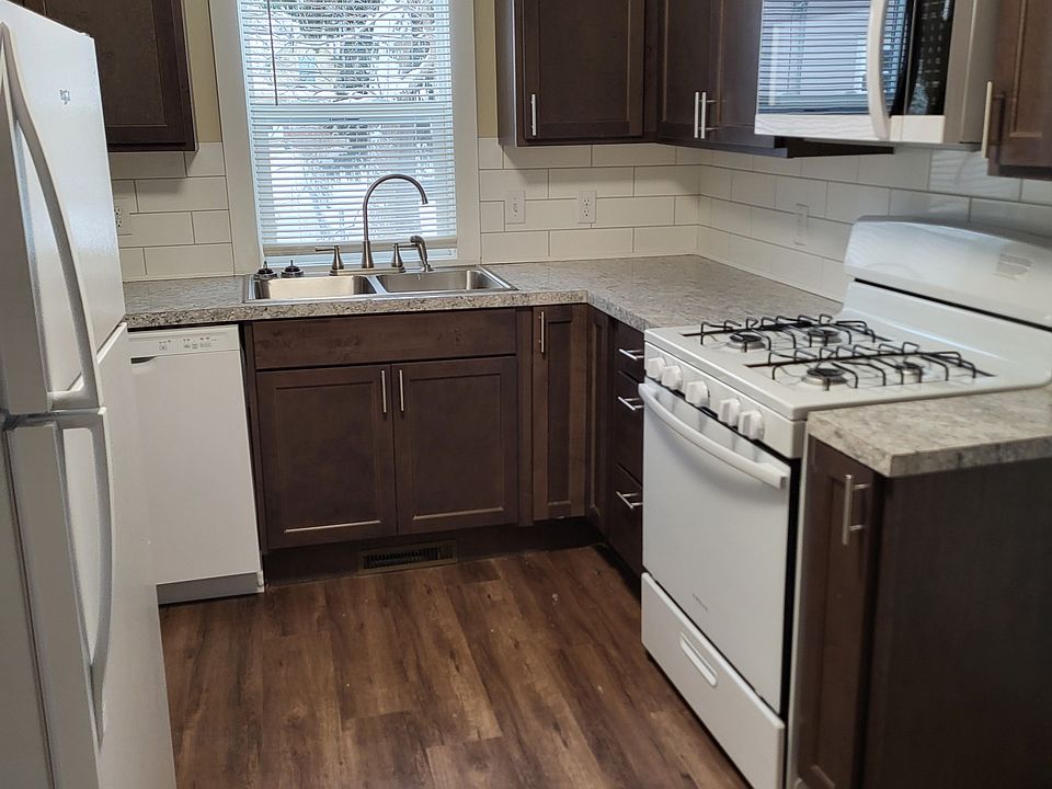 1st image of 615 Worden St SE APT 1