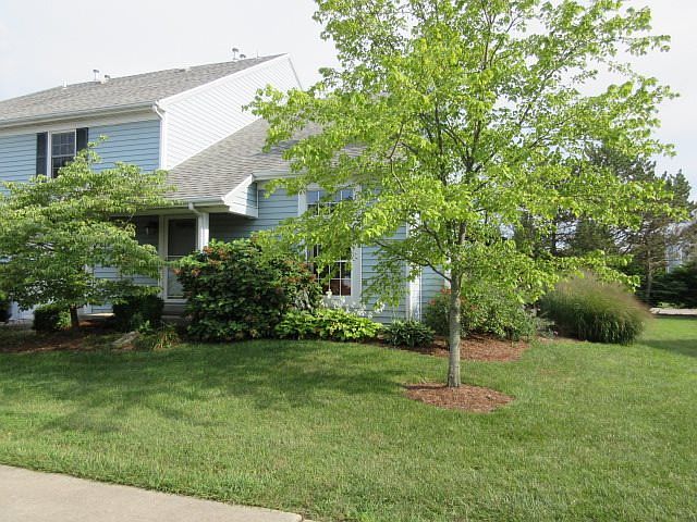 1st image of 3703 N Lakeside Dr