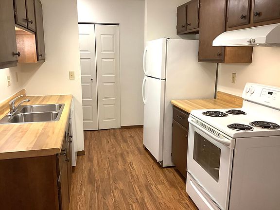 2nd image of 1814 Prairie Ave APT 3