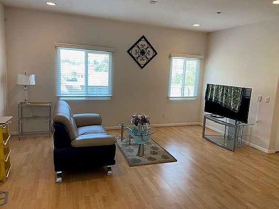 4th image of 120 De Anza St APT 313