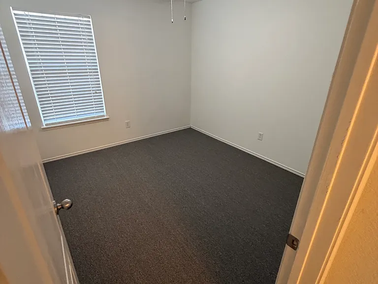 Upstairs bedroom 2