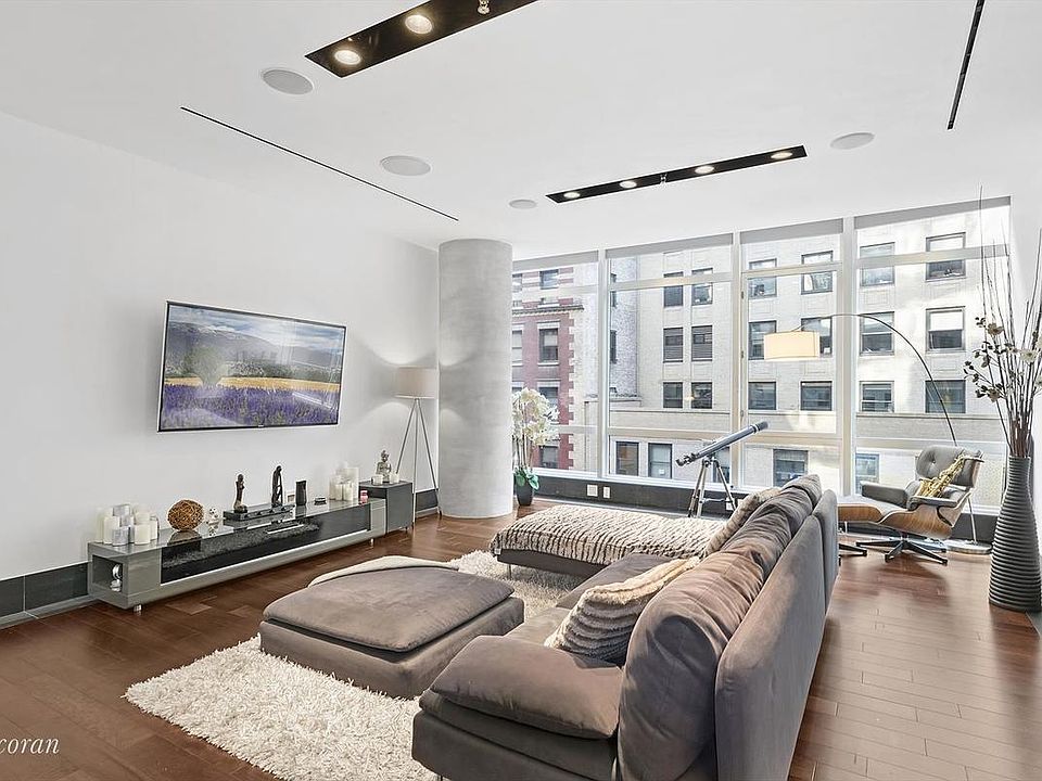 1st image of 40 Broad St APT 17B