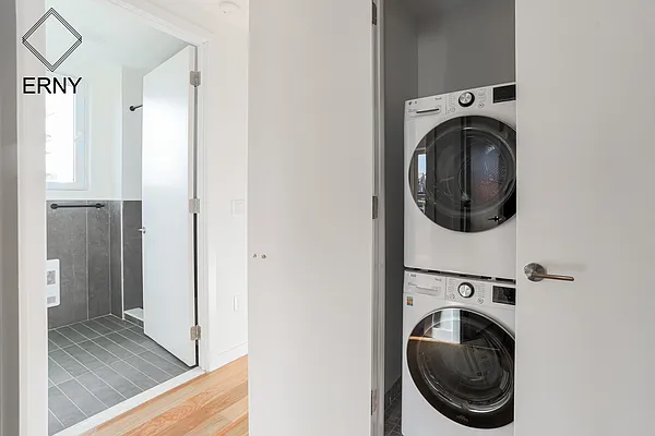 Rented by ERNY LLC | media 9