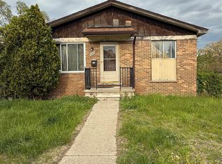 20400 Greenlawn St, Detroit, MI 48221