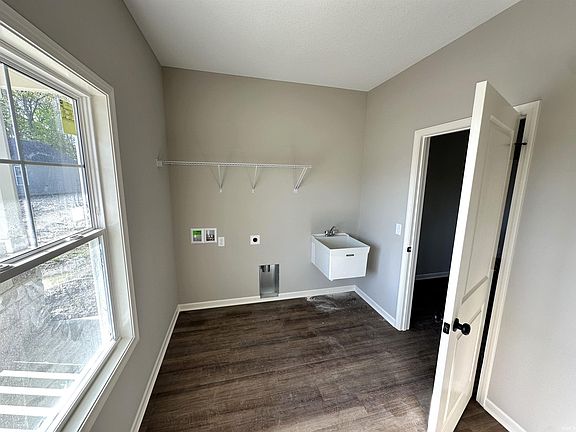 5th image of 6343 Rockingham Dr
