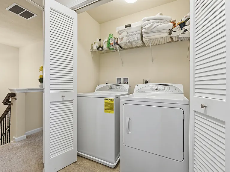 601 Pointe View Dr — Photo 14