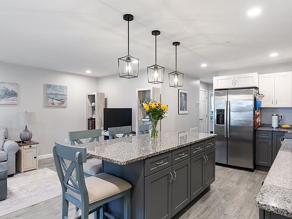 2nd image of 27 Ocean Walk Dr #106