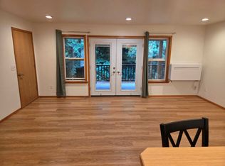 3204 30th St, Bellingham, WA 98225