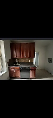 1084 Kennedy Blvd Photo 1