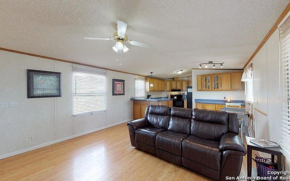 5th image of 1130 Doree Dr