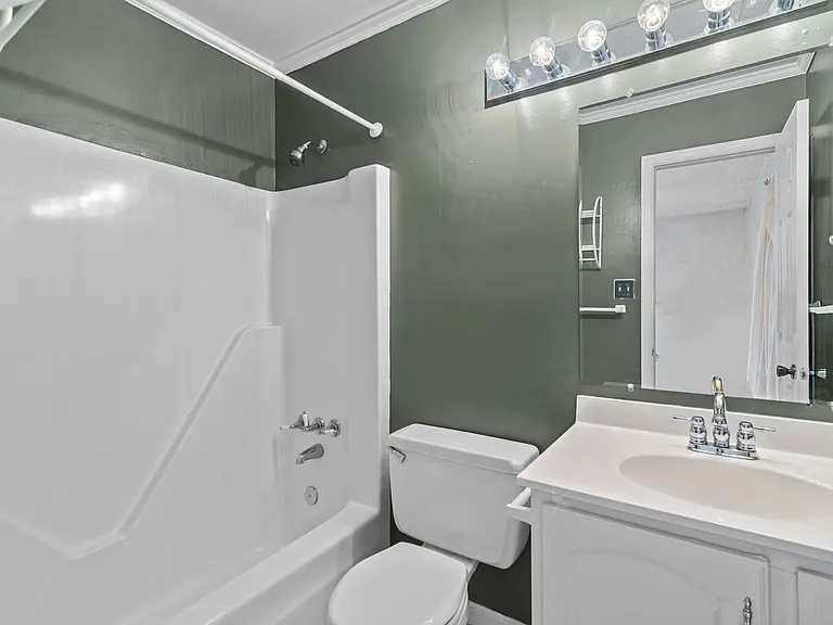 904 Scarlet Oak Ct N — Photo 11