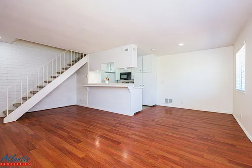 5473 Spinnaker Walkway Photo 1