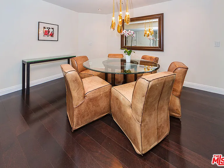 1037 N Vista St #301 — Photo 6