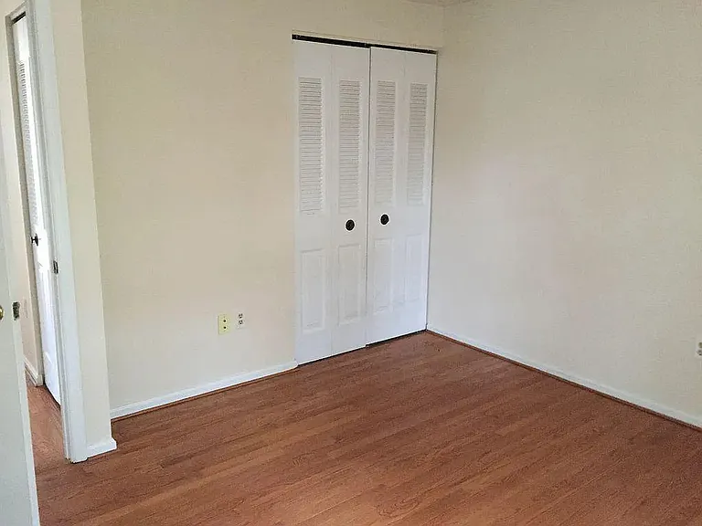 5817 Shana Pl — Photo 11