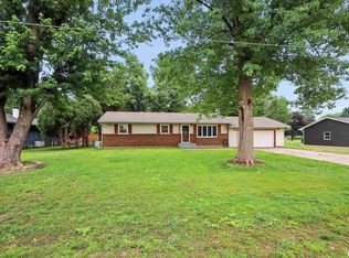3 Chrisop Ct, Colona, IL 61241
