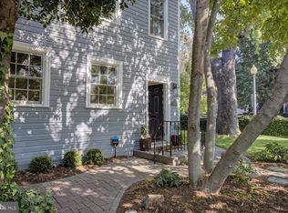 822 G St SE, Washington, DC 20003