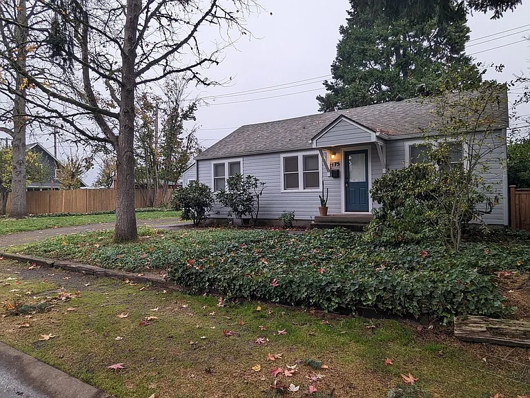 175 Ash St — Photo 2