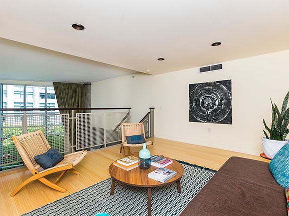 5th image of 200 Brannan St APT 207