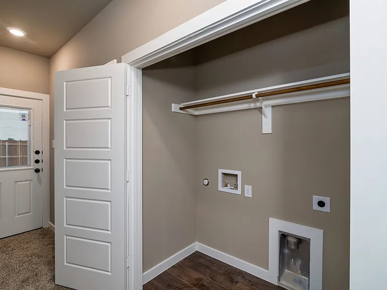 624 Harvest Moon Dr — Photo 2