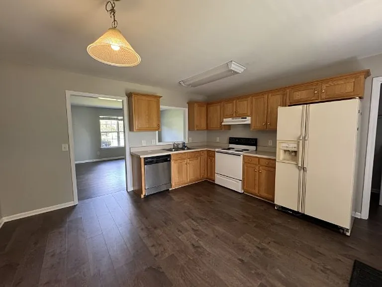 1426 1/2 Alhambra Dr — Photo 2