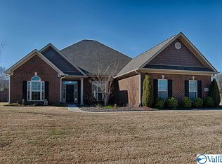 4713 Old Maple Ct, Owens Cross Roads, AL 35763