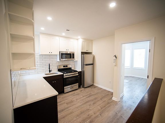 5th image of 2049 Snyder Ave Floor 2