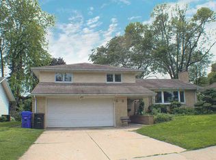 525 W Pershing St, Appleton, WI 54911