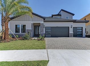 2058 Arching Branch Dr, Zephyrhills, FL 33541