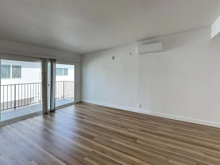 3630 Midvale Ave #1 — Photo 16