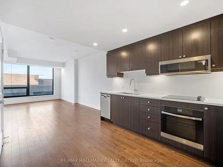 340 Queen St #1403 — Photo 13
