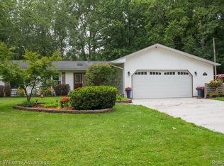 22025 Cass St, Farmington Hills, MI 48335