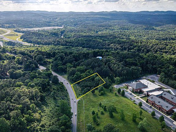 4th image of 7204 Parkway Dr #0