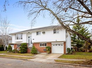 817 Moore St, Woodmere, NY 11598