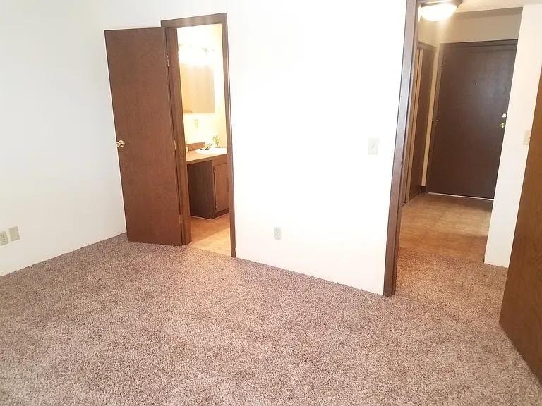 Winding Hills Apartments — Photo 81