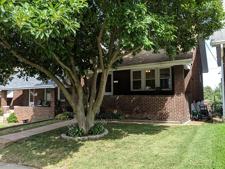 2500 Sulphur Ave — Photo 3