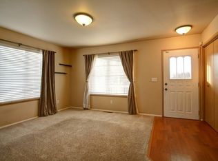 1230 Hemlock Pl, Mount Vernon, WA 98273