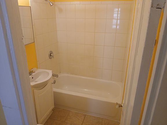 5th image of 1724 S 88th St #3