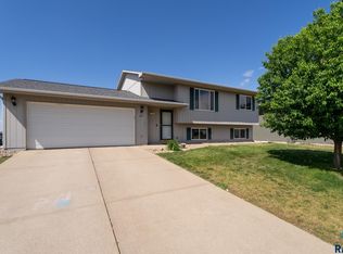 612 W Beck St, Worthing, SD 57077